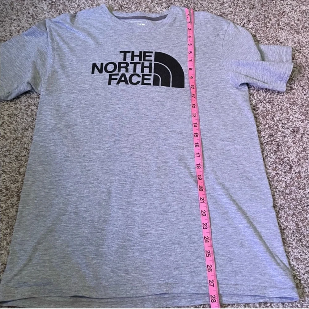 Men’s The North Face Short Sleeve T Shirt Small
